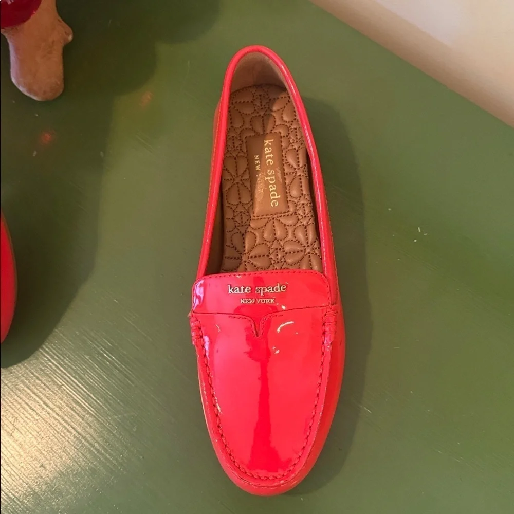 Kate Spade ♠️ New York NWOT coral deck loafers